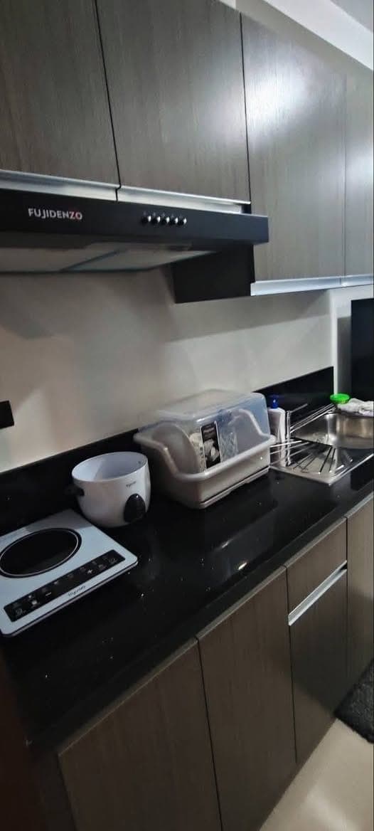 FOR RENT: Studio Unit with Balcony – Galleria Residences Cebu - photo 2