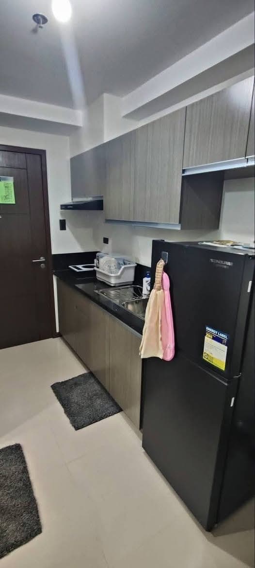 FOR RENT: Studio Unit with Balcony – Galleria Residences Cebu - photo 4
