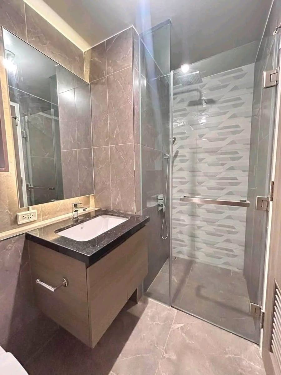 FOR RENT: Brand New Studio Unit – Mandani Bay Tower 2 - photo 5