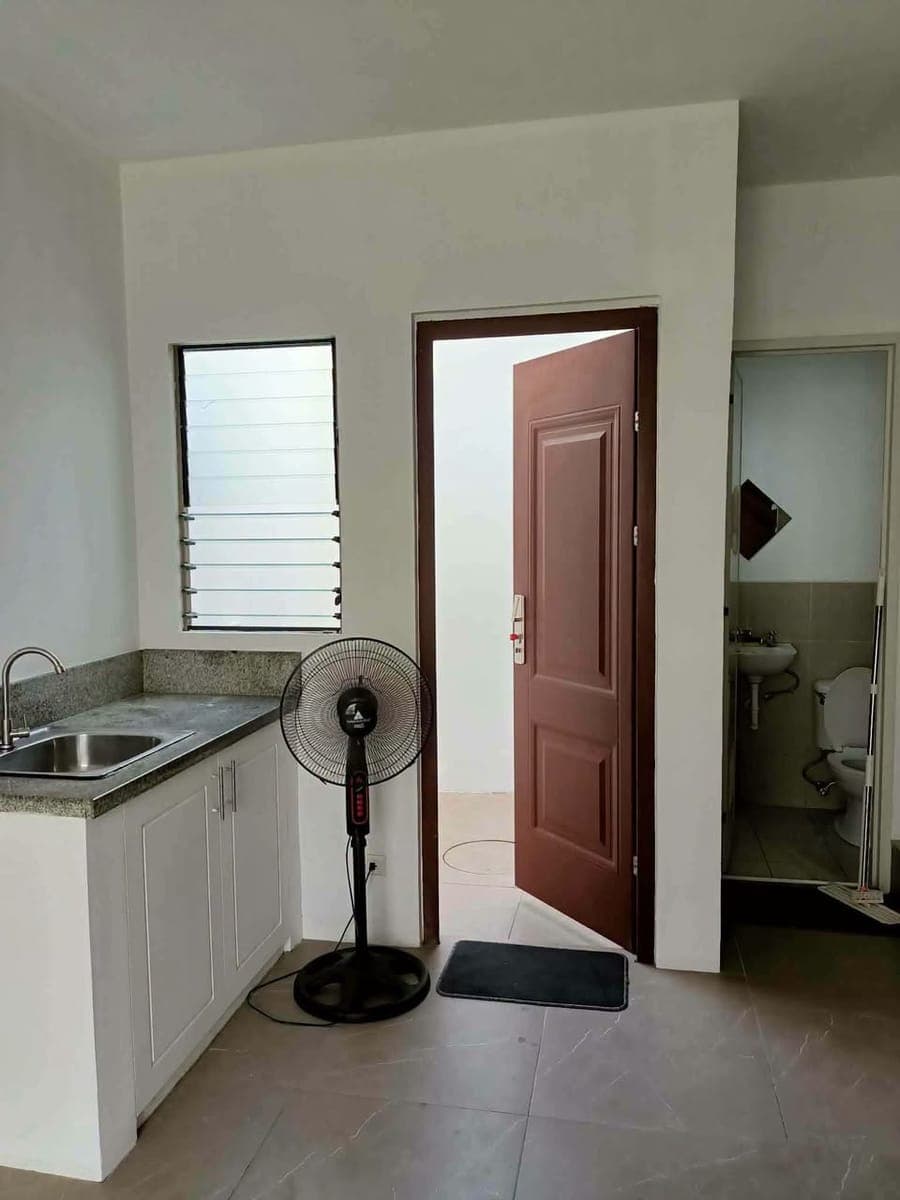 House for Rent - photo 3
