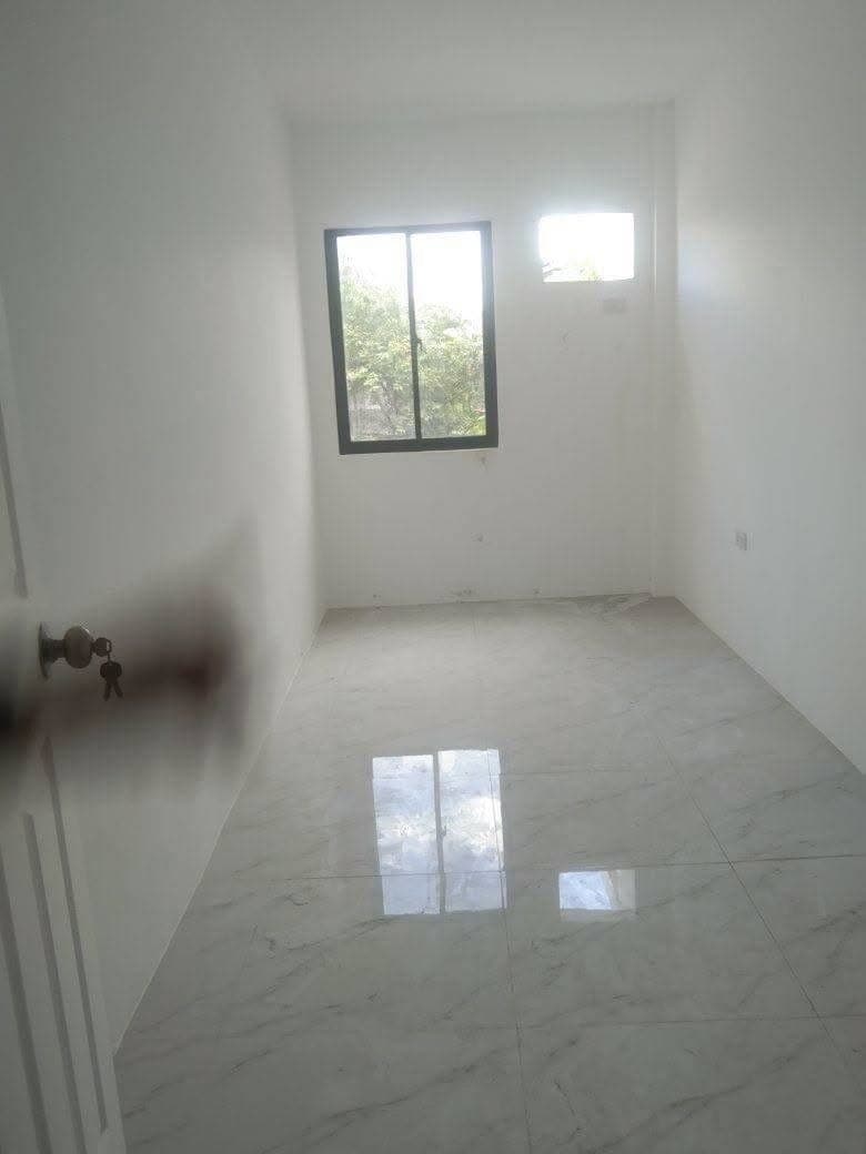 For rent Brand new 4 units available - photo 2