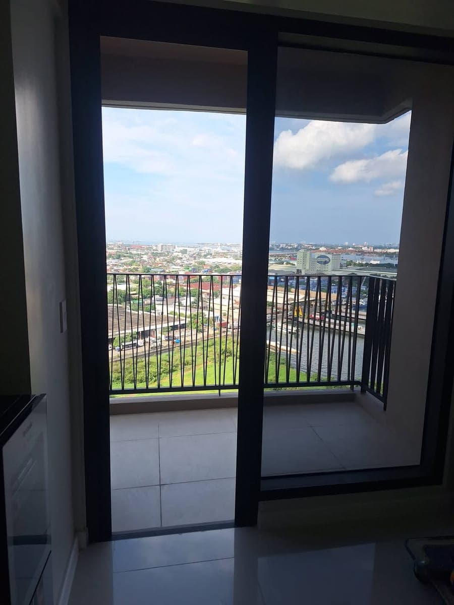 FOR RENT, 1Bedroom with Balcony and Parking‼️ - photo 1