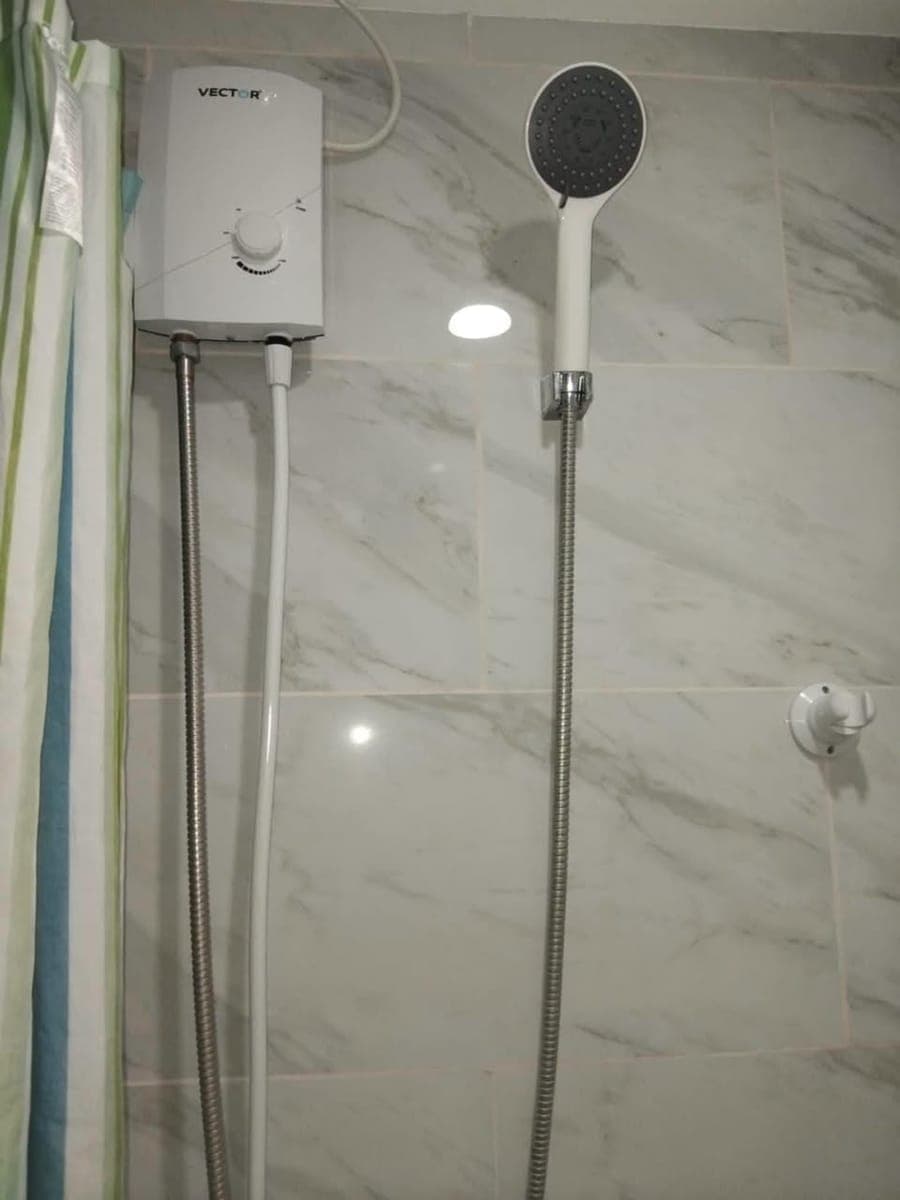 ‼️For Rent  studio type with balcony and PARKING FOR RENT - photo 2