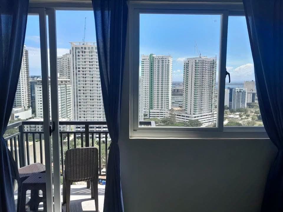 Cityscape Grand Tower. Ayala Condo. Located at Ayala Mall Cebu. 3 beds, can sleep 5 people. 2 minute... - photo 2