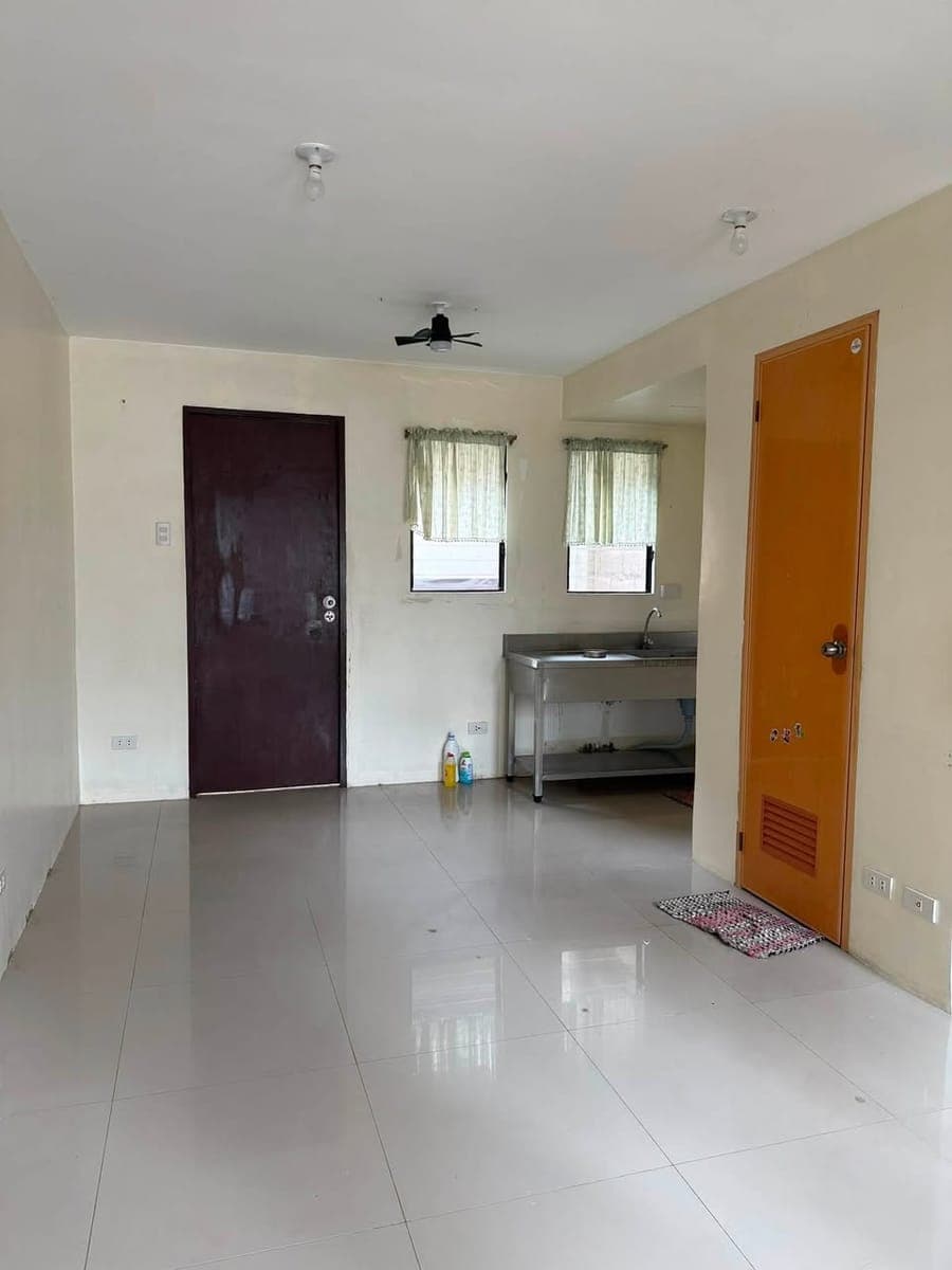 DIRECT LISTING! - photo 2