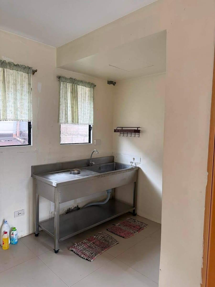 DIRECT LISTING! - photo 3