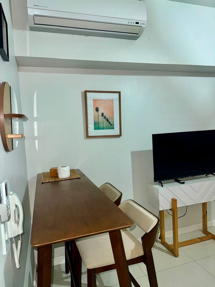 MANDANI STUDIO  SEA VIEW FOR RENT At ₱25k Including condo Association Dues - photo 4