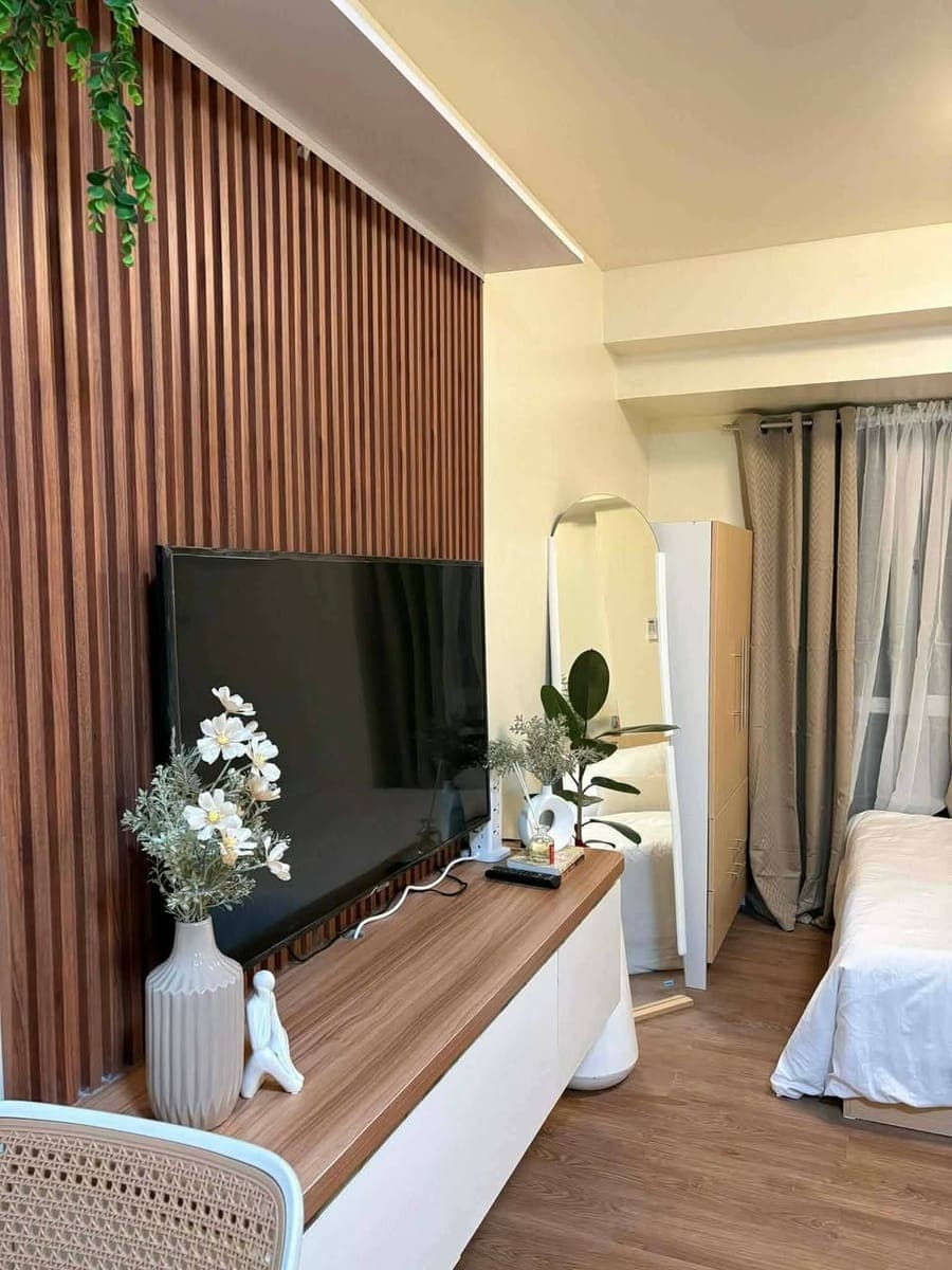 CONDO FOR RENT in AVIDA TOWER, walking distance to Ayala Central Bloc - photo 1