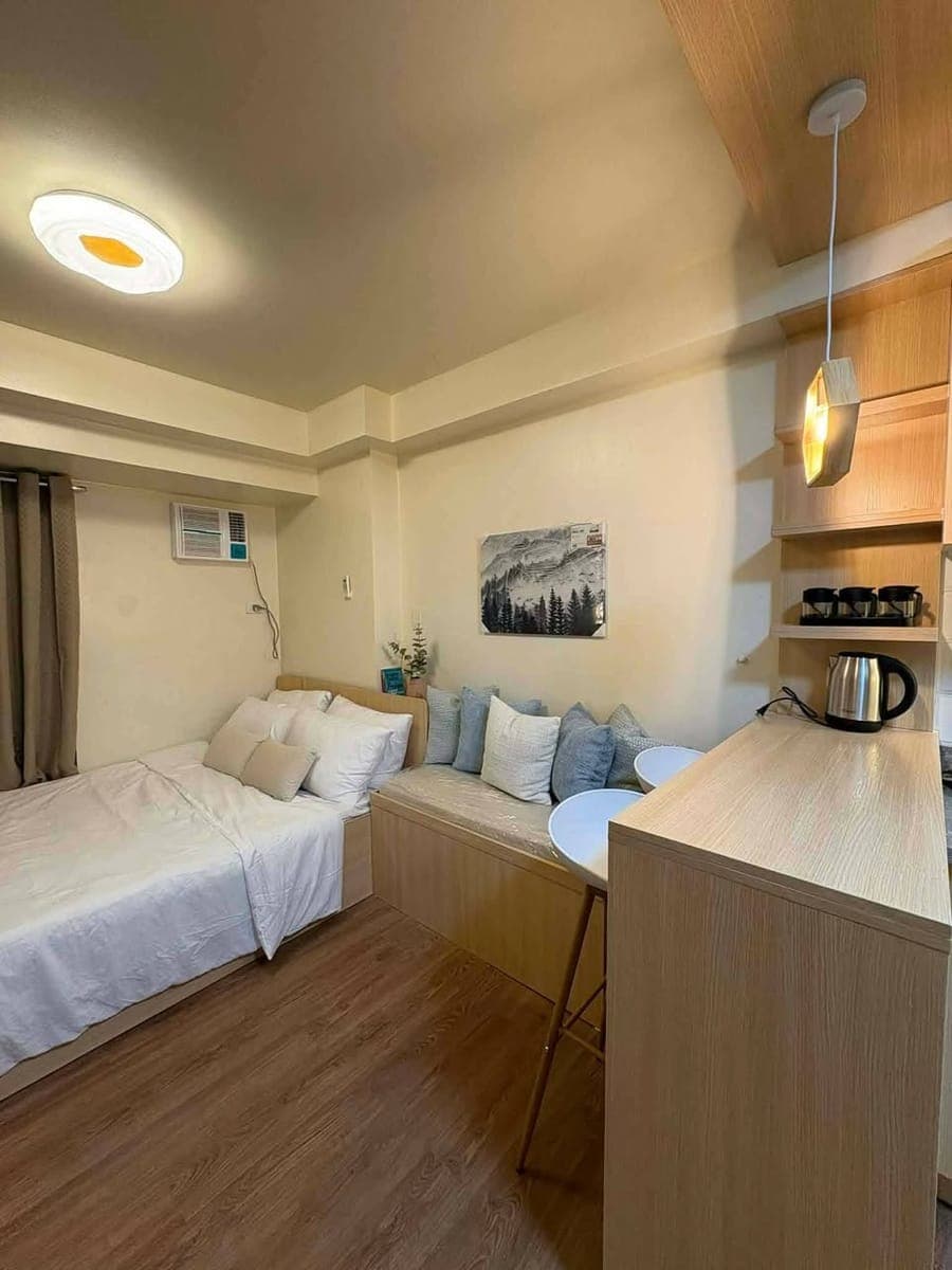 CONDO FOR RENT in AVIDA TOWER, walking distance to Ayala Central Bloc - photo 3