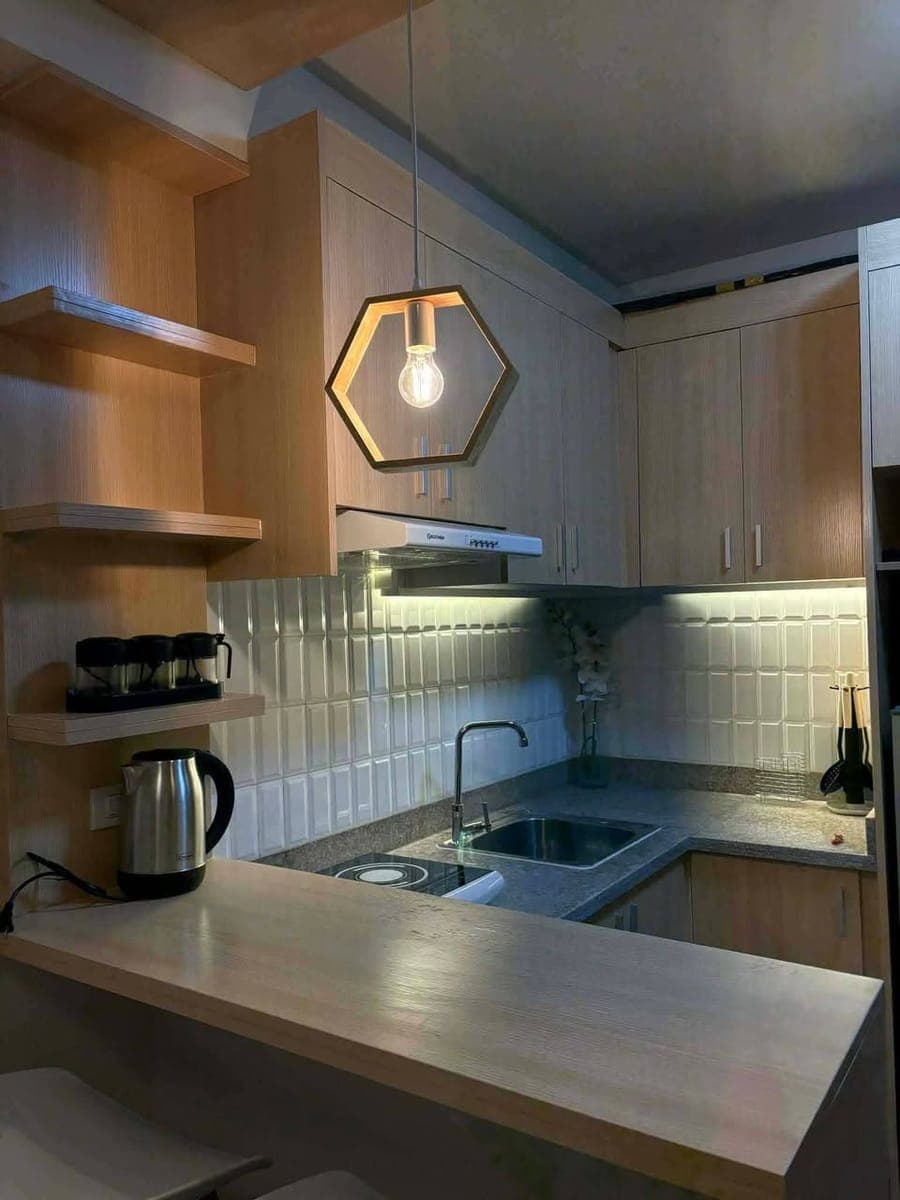 CONDO FOR RENT in AVIDA TOWER, walking distance to Ayala Central Bloc - photo 4