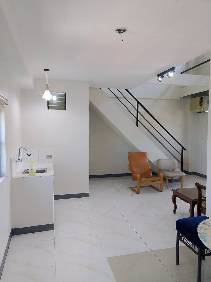 FOR RENT APARTMENT-LOFT TYPE ROOM IN Victor Village Labangon - photo 1