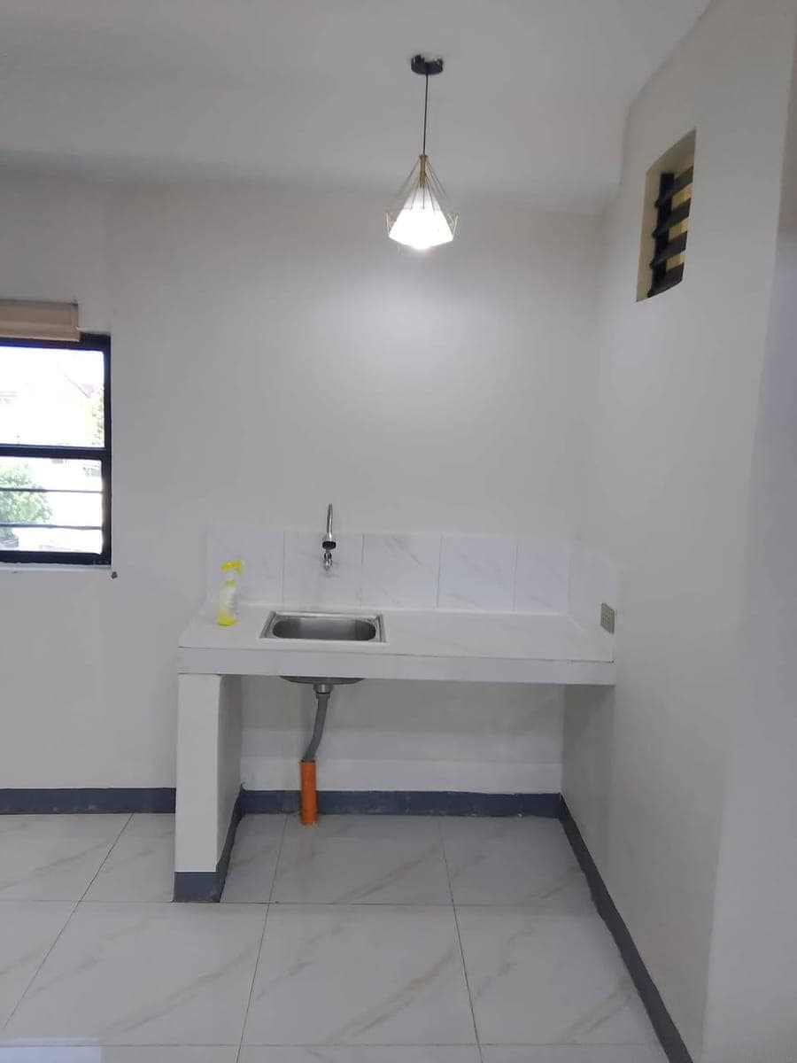 FOR RENT APARTMENT-LOFT TYPE ROOM IN Victor Village Labangon - photo 2