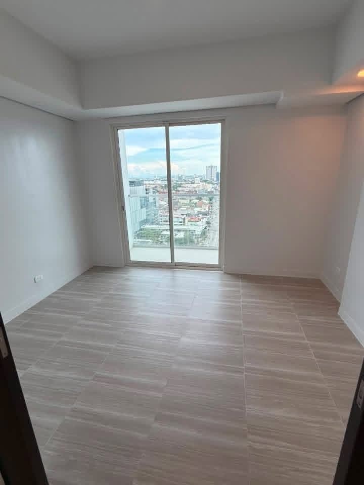 For rent One Astra Center Banilad - photo 5
