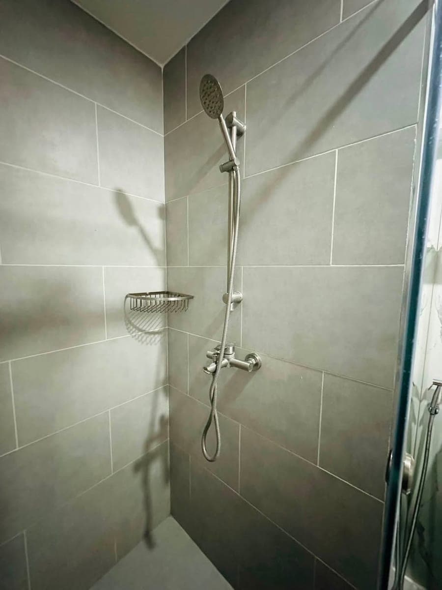 **FOR RENT: Brand New Fully Furnished Studio Unit – J Tower Residences** - photo 5