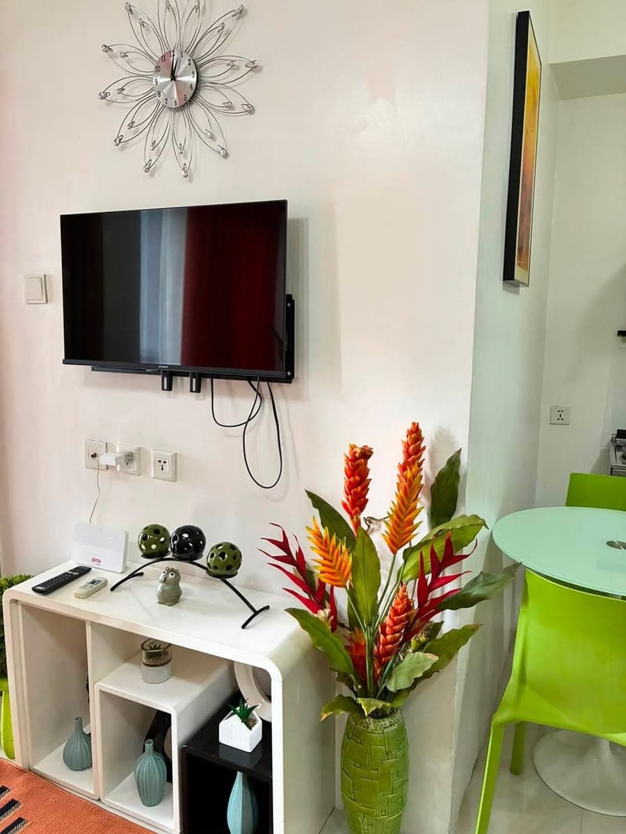 🔥 FULLY FURNISHED 2-BEDROOM CONDOMINIUM w/ Parking 🌇FOR RENT❗️ - photo 3