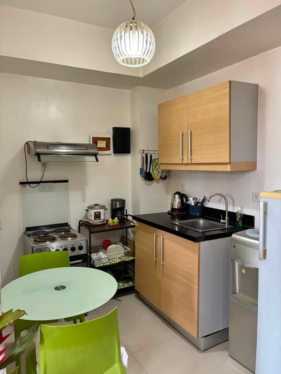 🔥 FULLY FURNISHED 2-BEDROOM CONDOMINIUM w/ Parking 🌇FOR RENT❗️ - photo 4