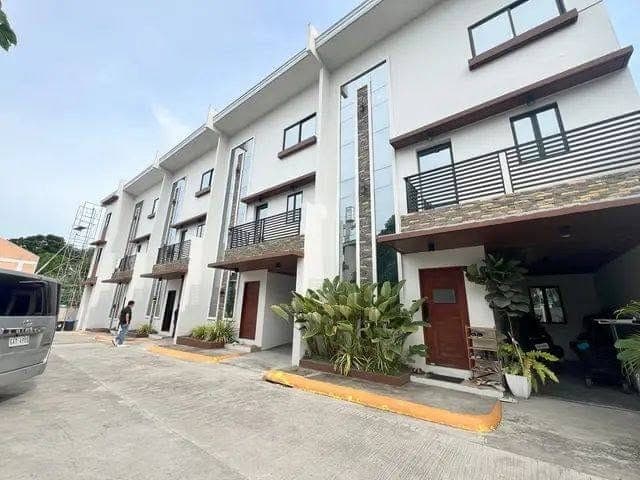 🏡 𝟑-𝐒𝐭𝐨𝐫𝐞𝐲 𝐓𝐨𝐰𝐧𝐡𝐨𝐮𝐬𝐞 𝐟𝐨𝐫 𝐑𝐞𝐧𝐭 – 𝐋𝐚𝐡𝐮𝐠, 𝐂𝐞𝐛𝐮 𝐂𝐢𝐭𝐲 - photo 1