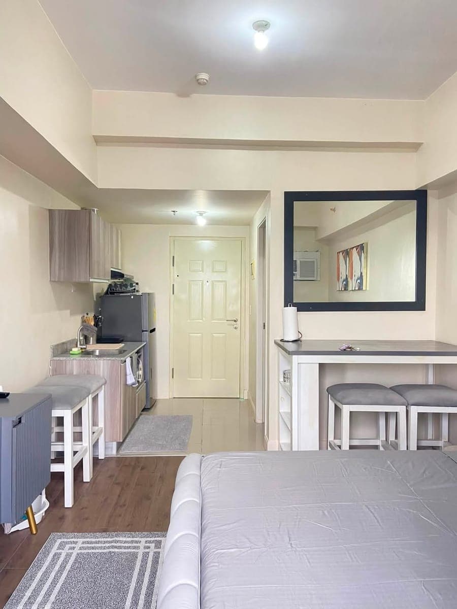 FOR RENT STUDIO UNIT W/BALCONY - photo 4