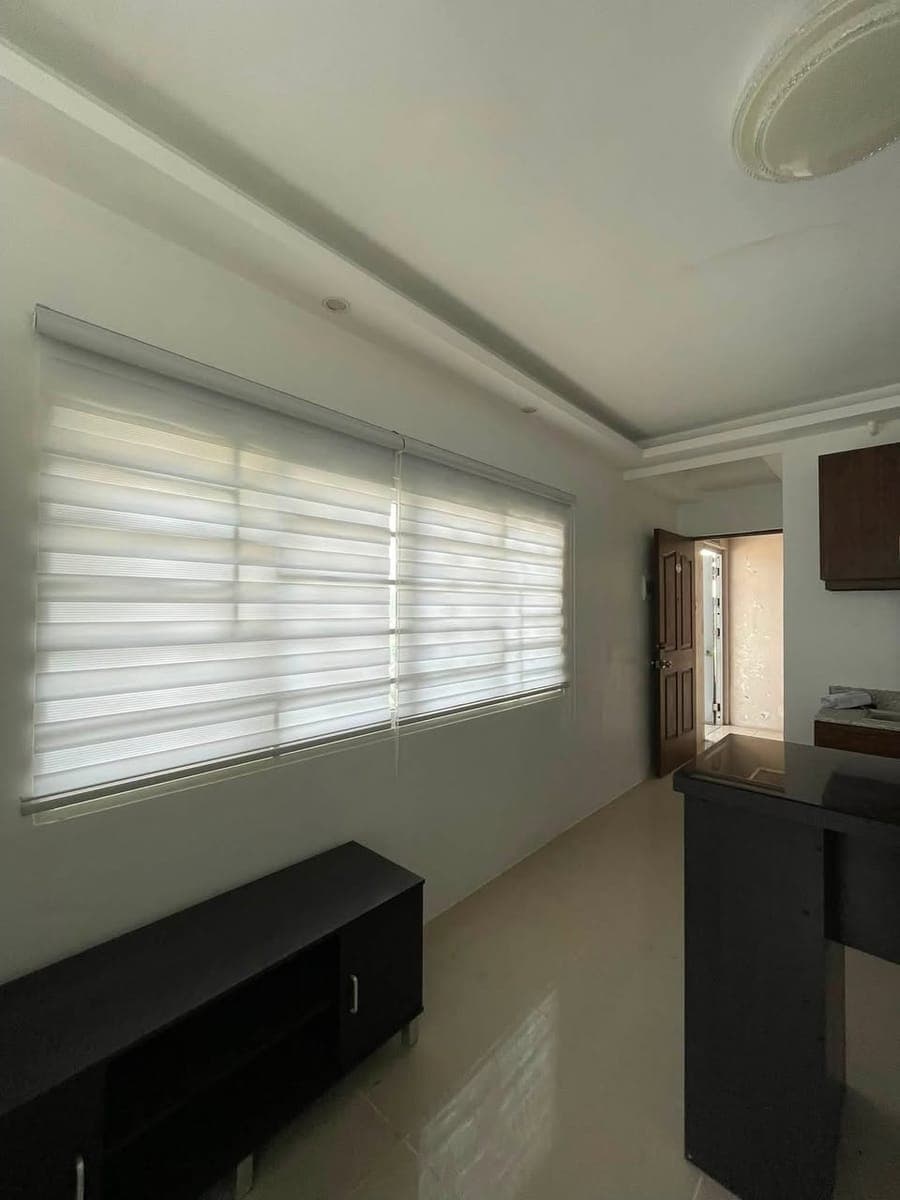 Condo for Lease | ₱18,000/Month - photo 2