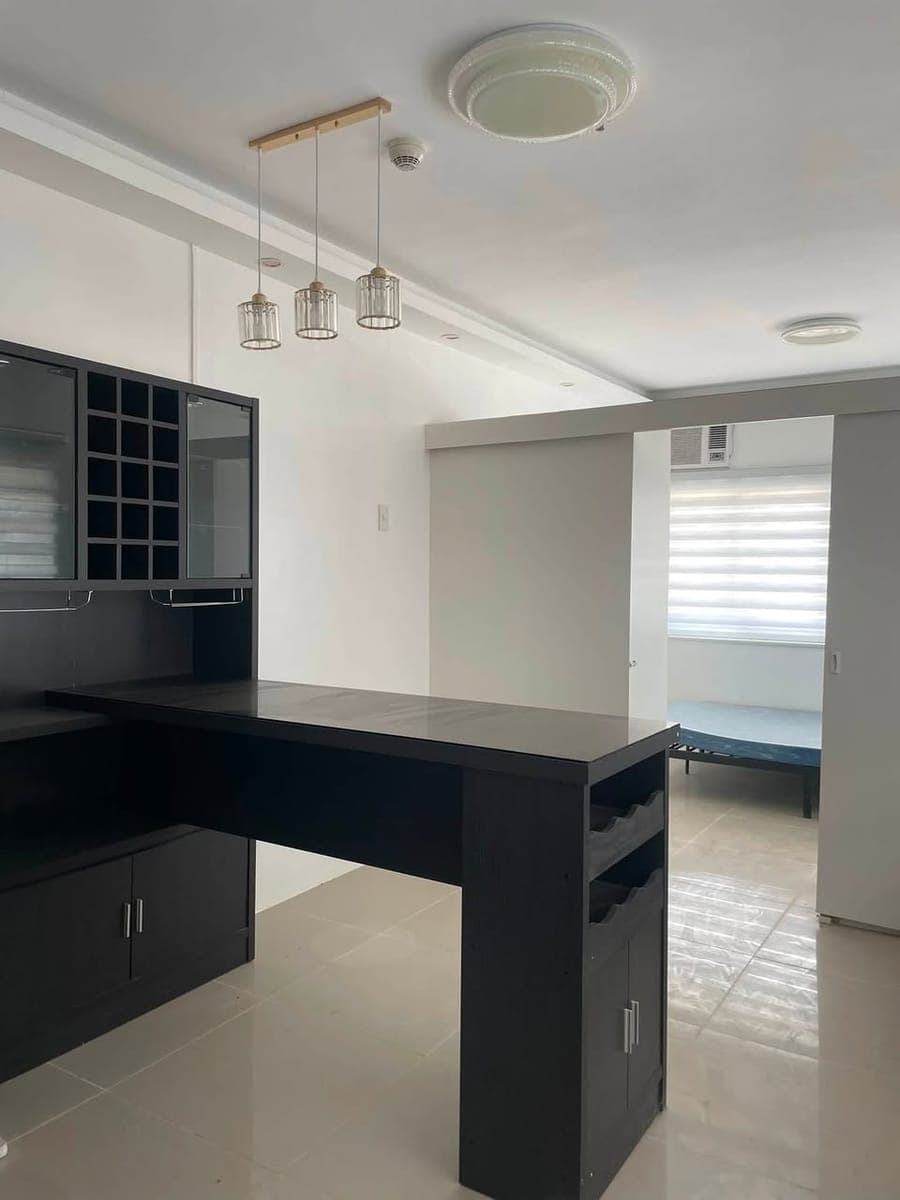 Condo for Lease | ₱18,000/Month - photo 5