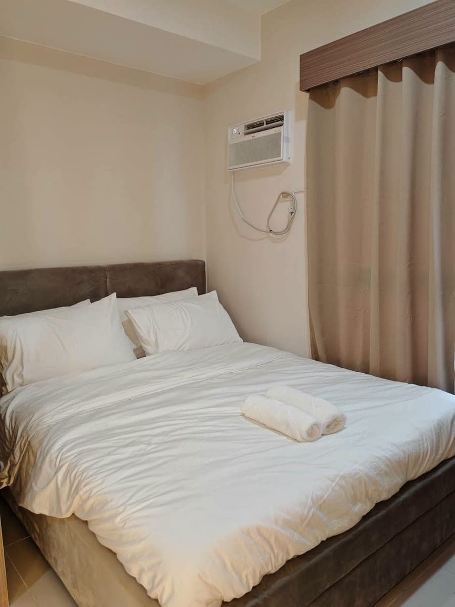 RPH-CEB12298JB- FOR RENT Studio in  Jtower Residences Condo beside SM JMALL | 6th Floor - photo 3