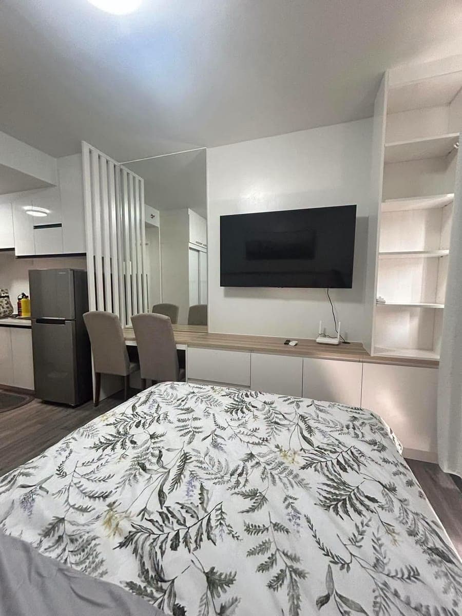 STUDIO UNIT for RENT - photo 2