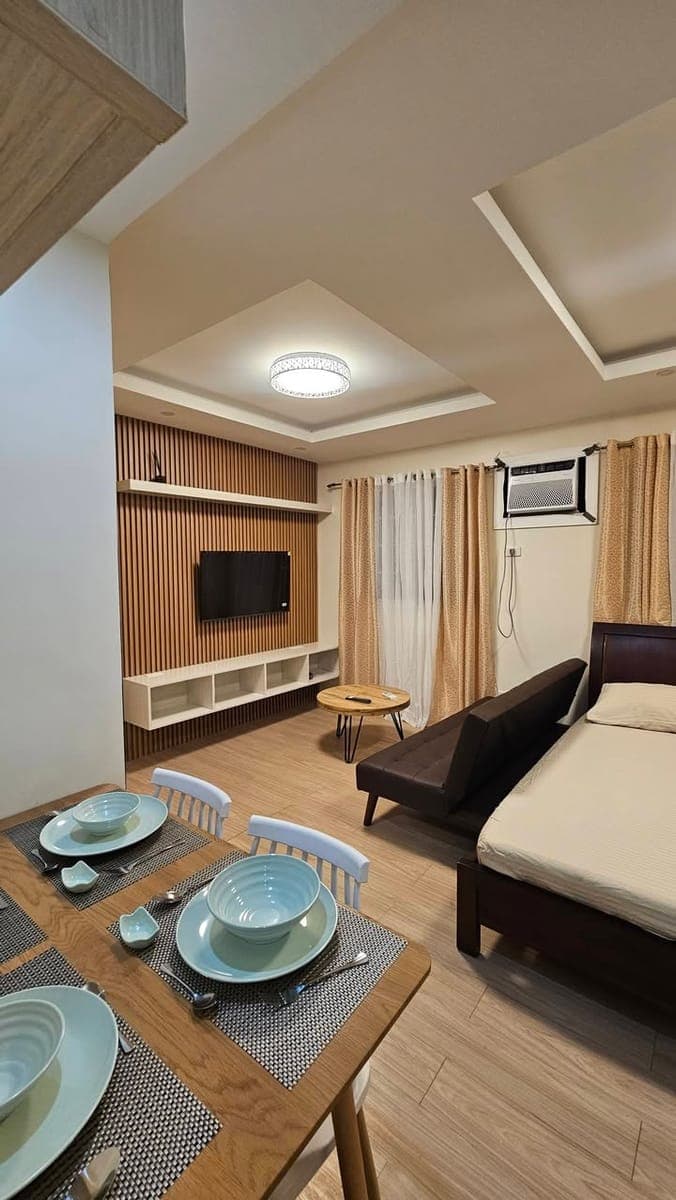 OVERLOOKING FURNISHED STUDIO UNIT FOR RENT📍 - photo 2