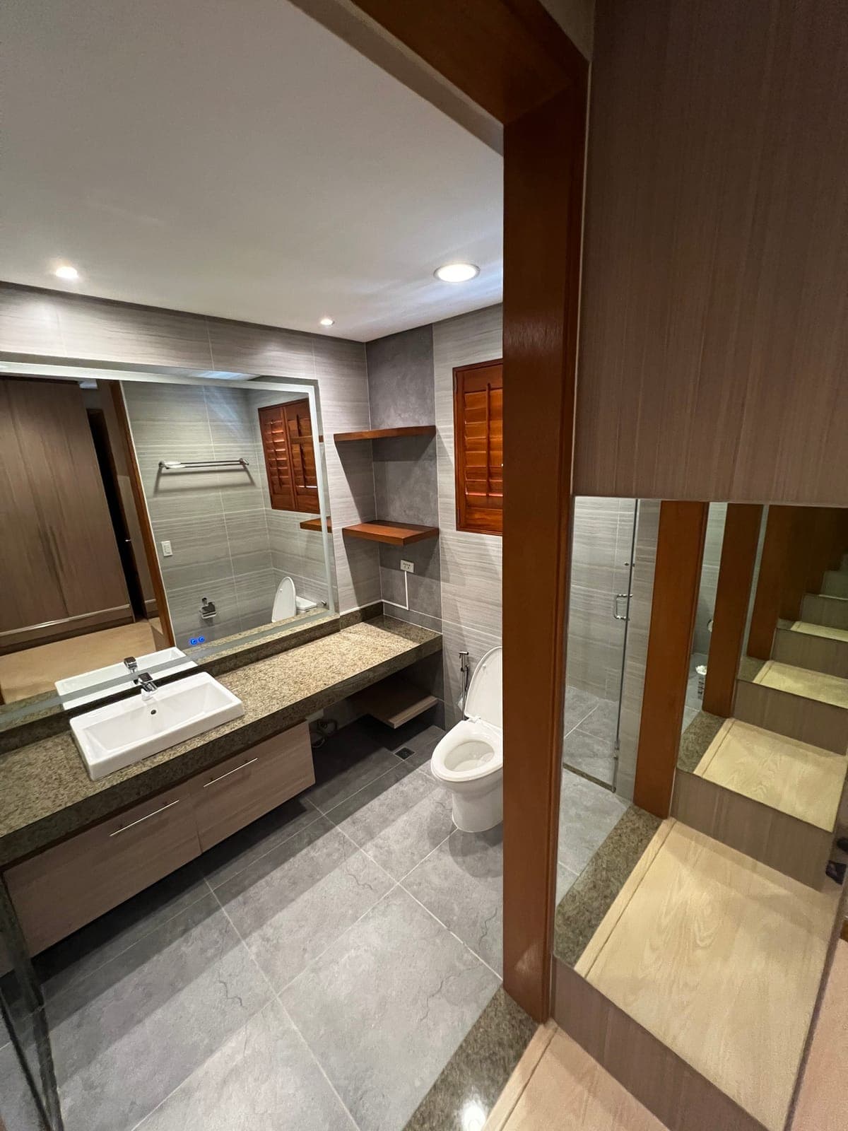 FOR RENT: SEMI-FURNISHED TOWNHOUSE - photo 14