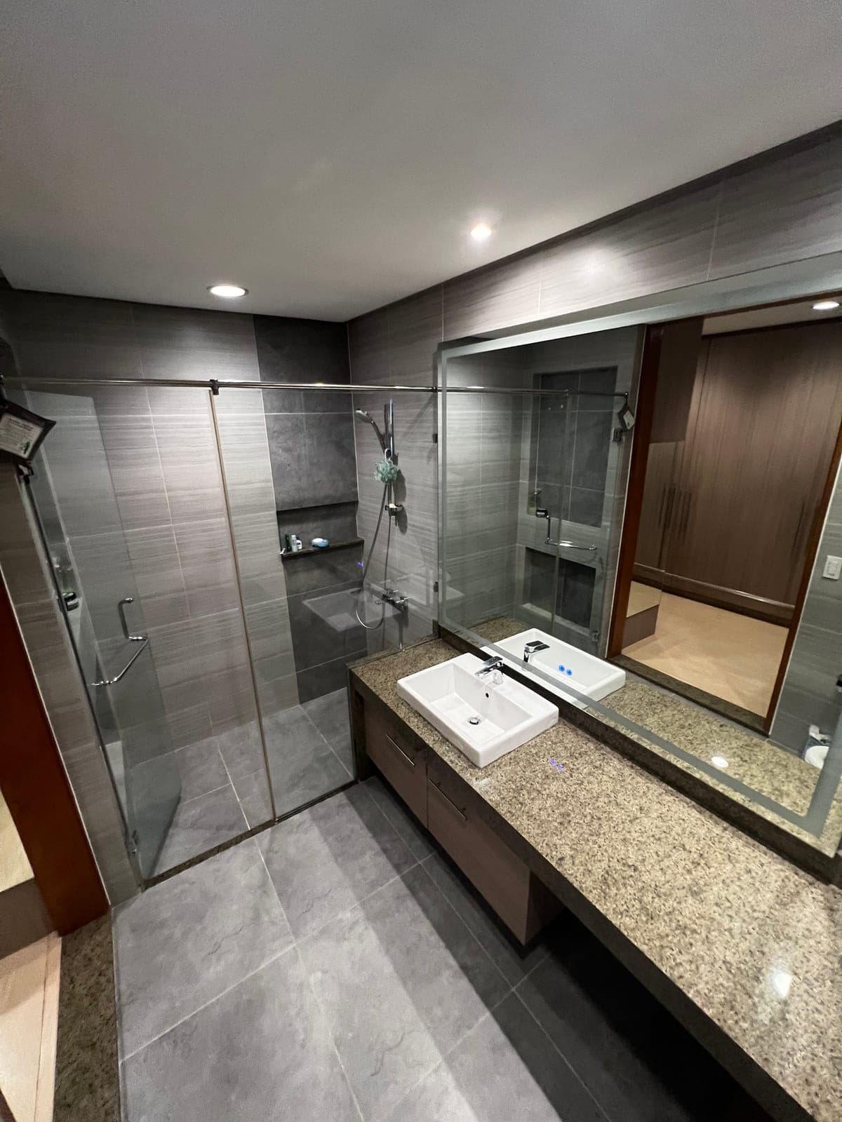 FOR RENT: SEMI-FURNISHED TOWNHOUSE - photo 15