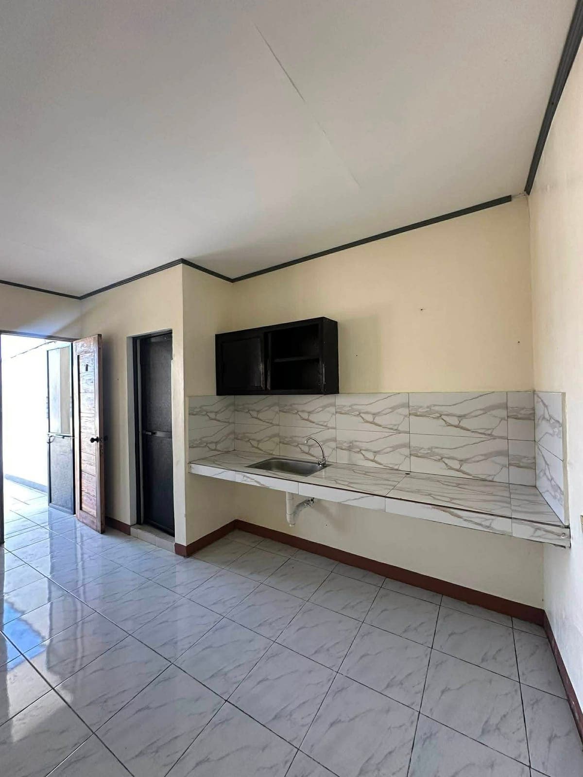 ✨ FOR RENT – ROOM FOR RENT (STUDIO  TYPE)✨ 🏡 - photo 1