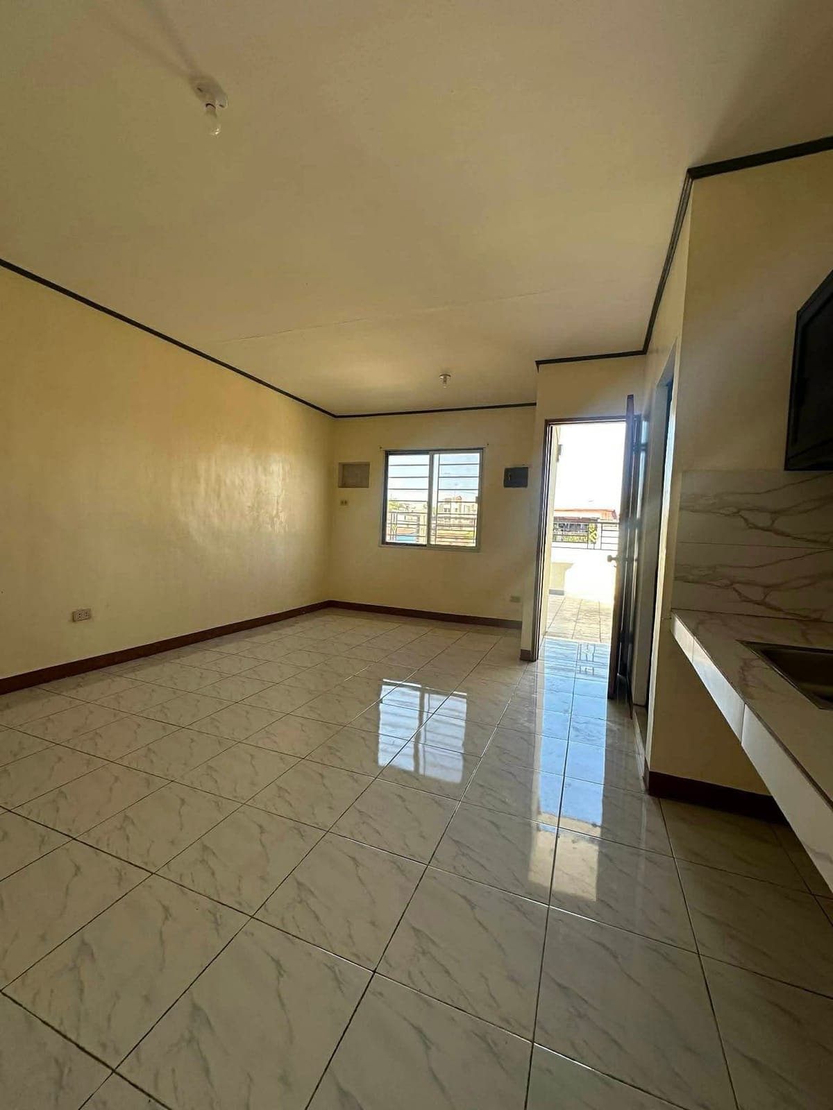 ✨ FOR RENT – ROOM FOR RENT (STUDIO  TYPE)✨ 🏡 - photo 3