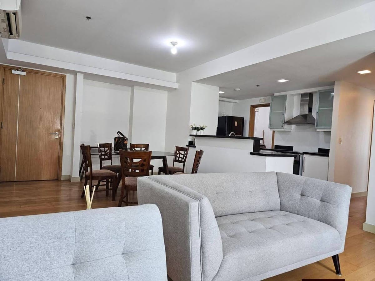 🏡 2 BR FOR RENT IN PARKPOINT CONDO❗ - photo 2