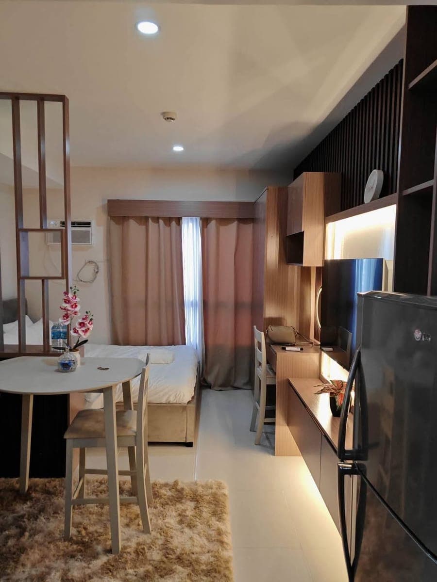 RPH-CEB12298JB- FOR RENT Studio in  Jtower Residences Condo beside SM JMALL | 6th Floor - photo 1