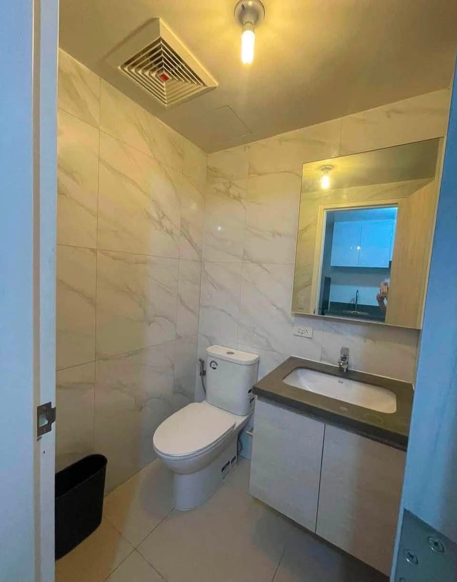 FOR RENT: Studio Unit – Mandani Bay - photo 3