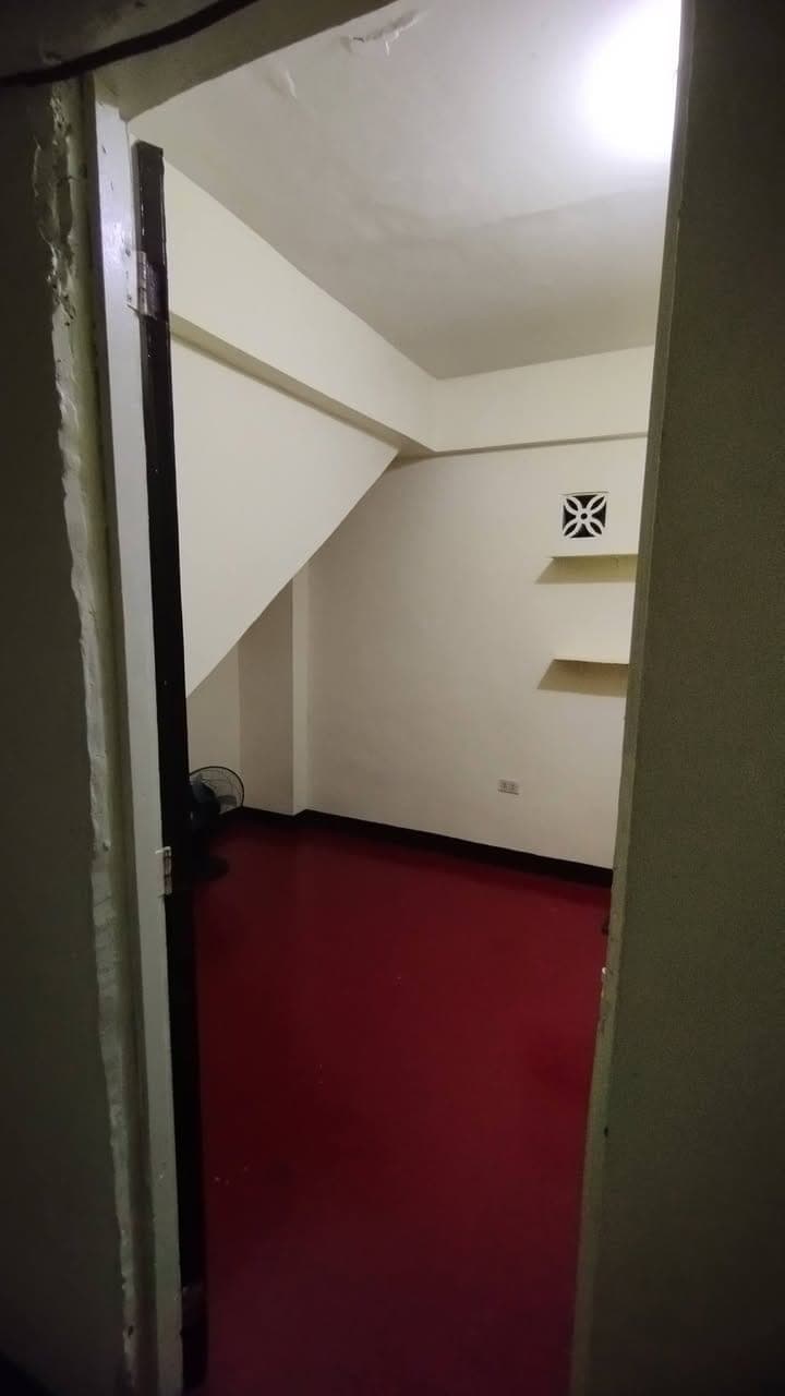 ROOM FOR RENT - photo 1