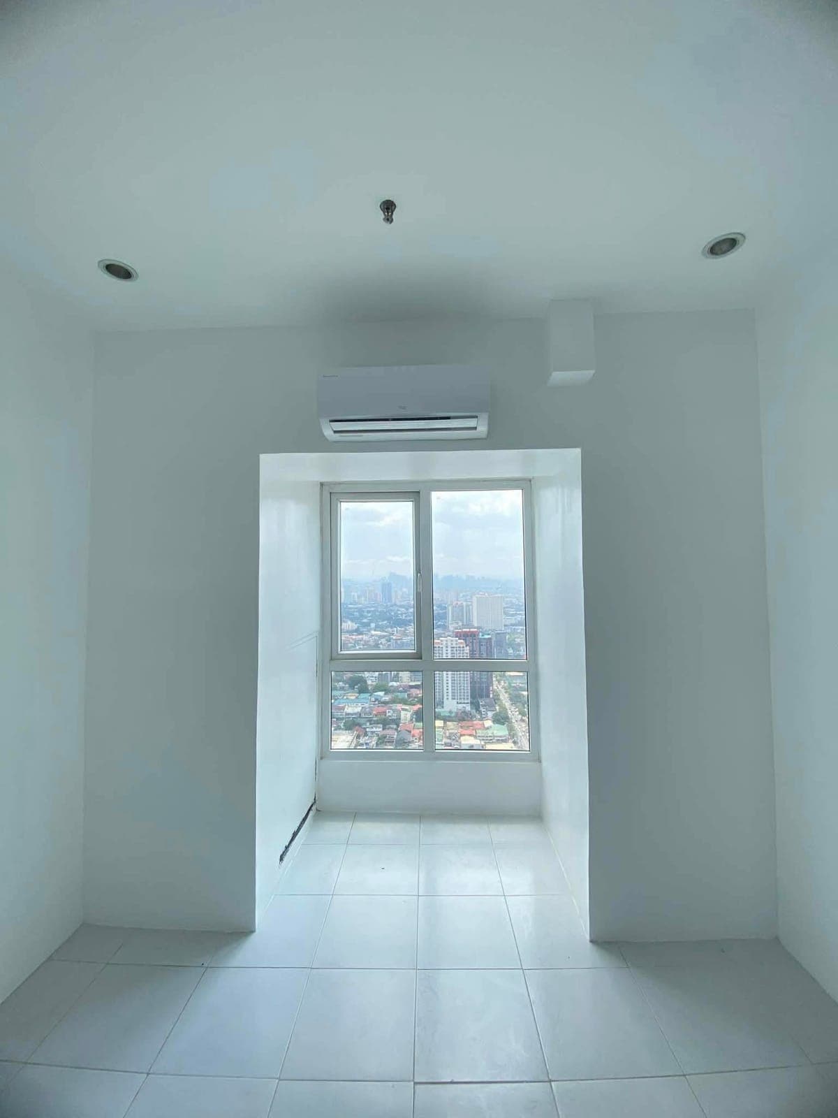 FOR RENT | Studio – ₱15,000 / month (dues included) - photo 5