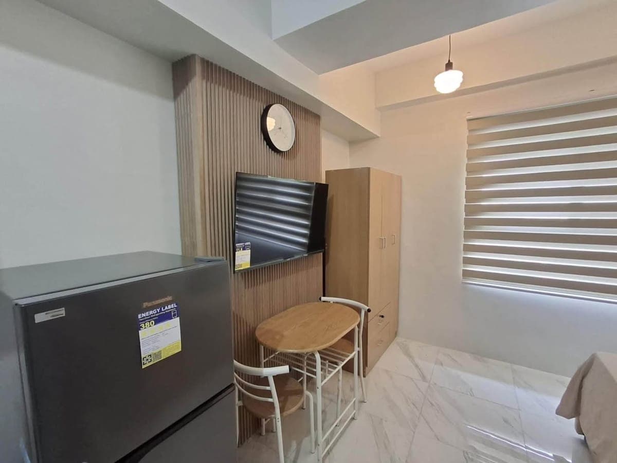 ✨ Fully Furnished Studio Unit - photo 1