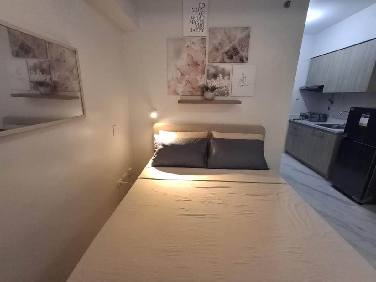 ✨ Fully Furnished Studio Unit - photo 5