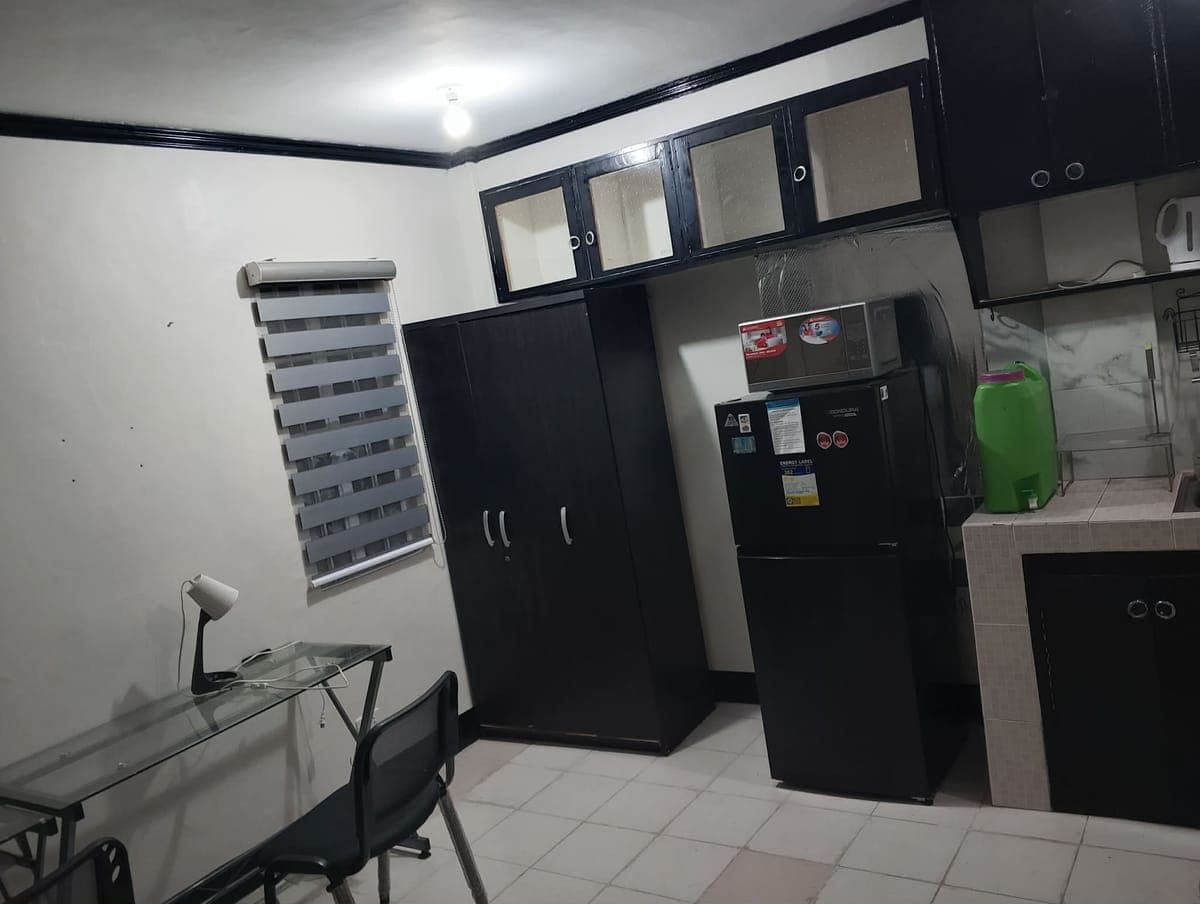 STUDIO TYPE FOR RENT 13,500 MONTHLY - photo 1