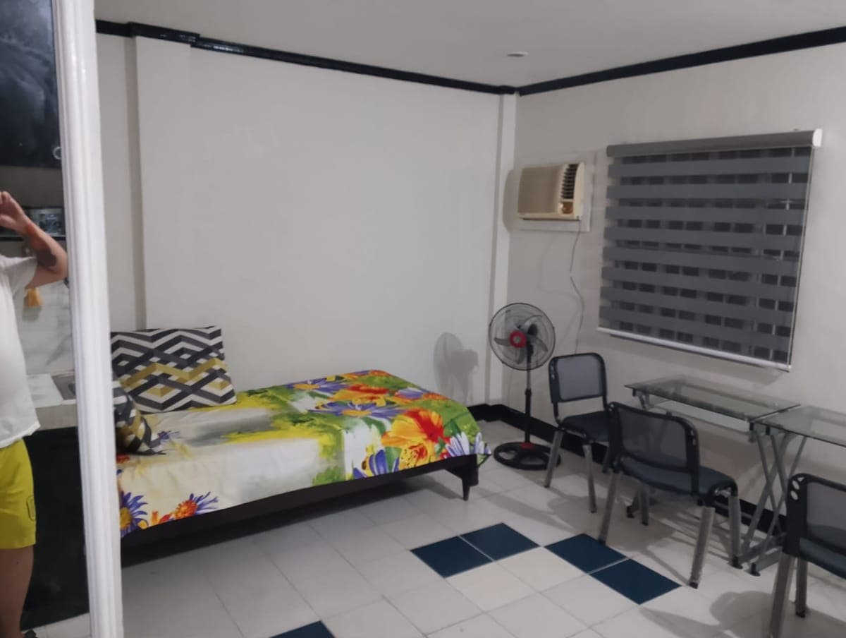 STUDIO TYPE FOR RENT 13,500 MONTHLY - photo 3