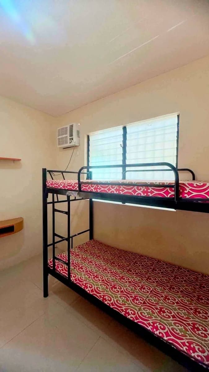 17K 1 Bedroom Apartment For Rent in Banawa Near MHAM & 1 Ride Going to Capitol/Fuente/Colon & IT PARK - photo 4