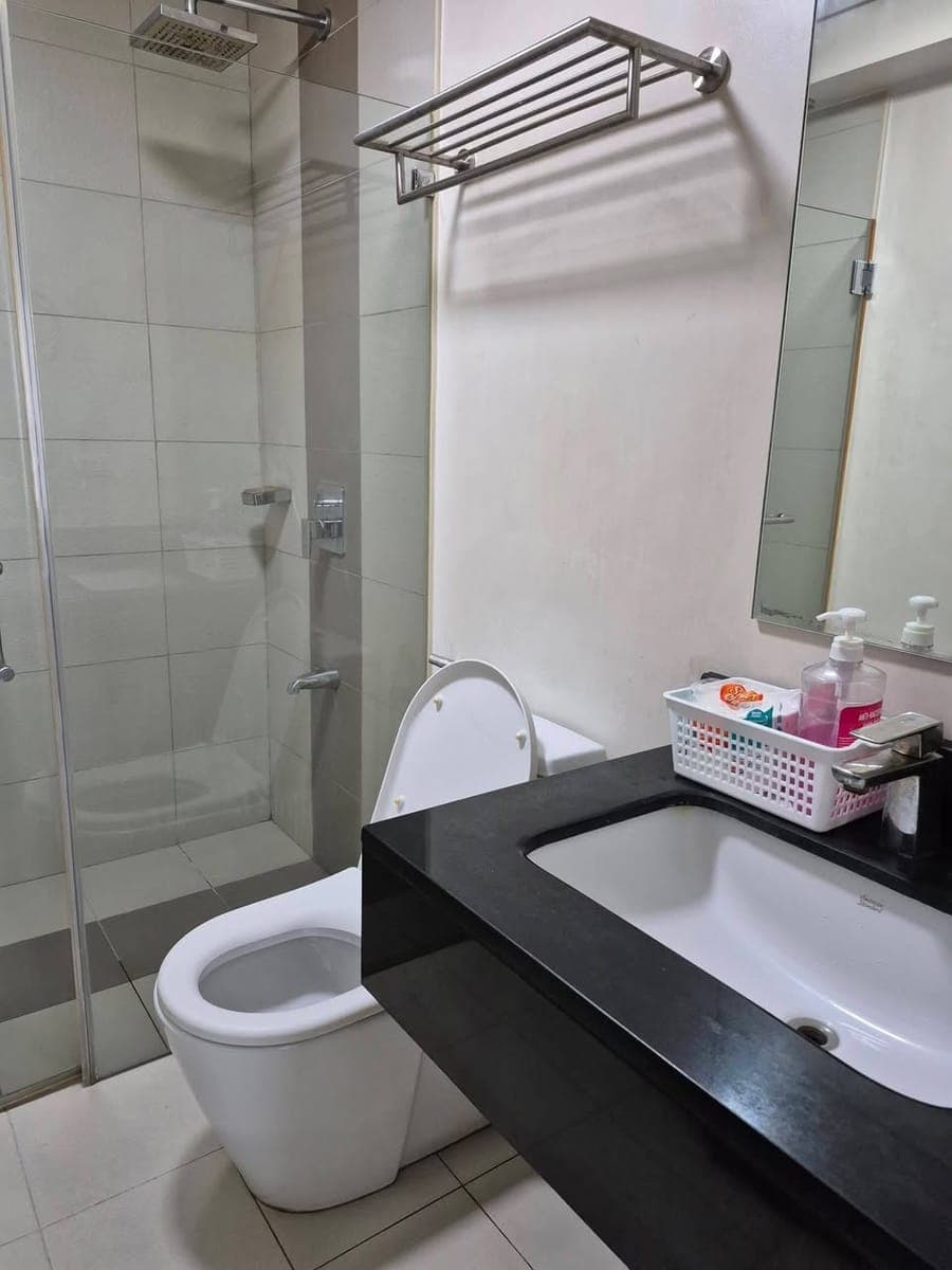 👉1 Bedroom For Rent Solinea Tower 2 accross Ayala Mall - photo 2