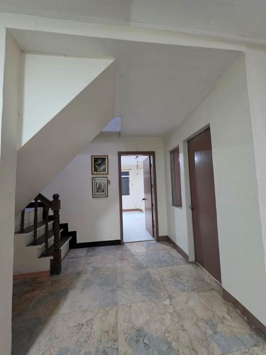 2 storey Spacious House for Rent - photo 3