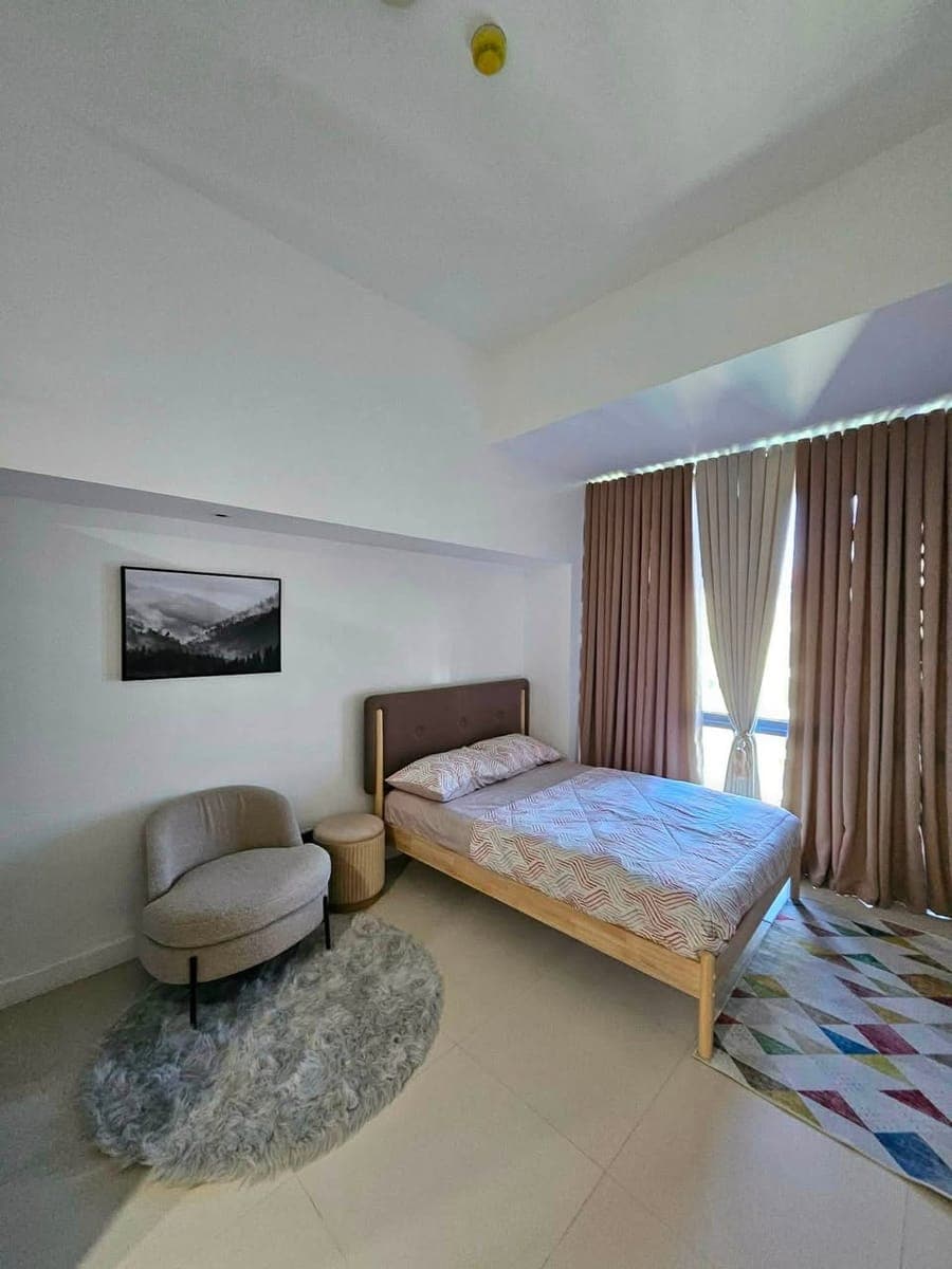 for RENT studio unit at 38th Park Avenue (inside IT Park) FULLY FURNISHED! - photo 1