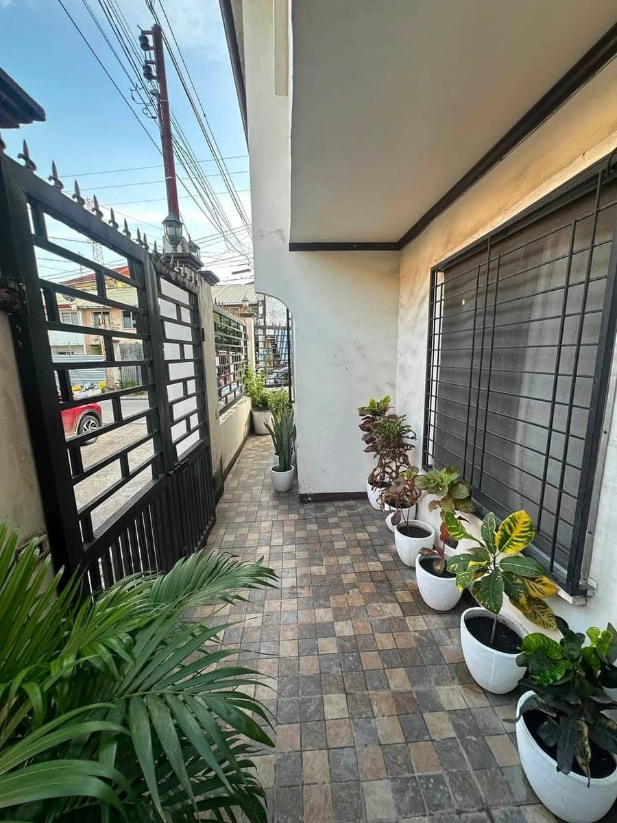 For Rent - photo 2