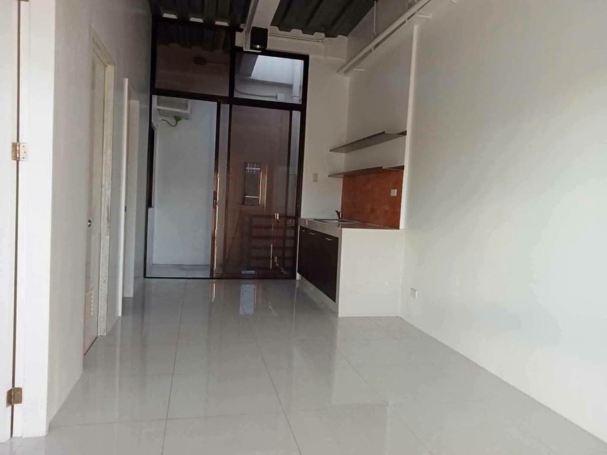 FOR RENT Apartment Unit ! - photo 2