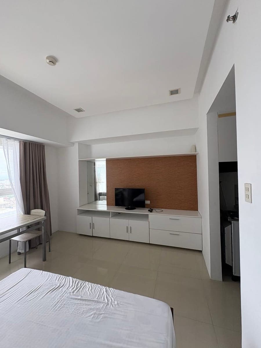 🏙️** Calyx Centre Studio for Rent – IT Park, Cebu** - photo 3