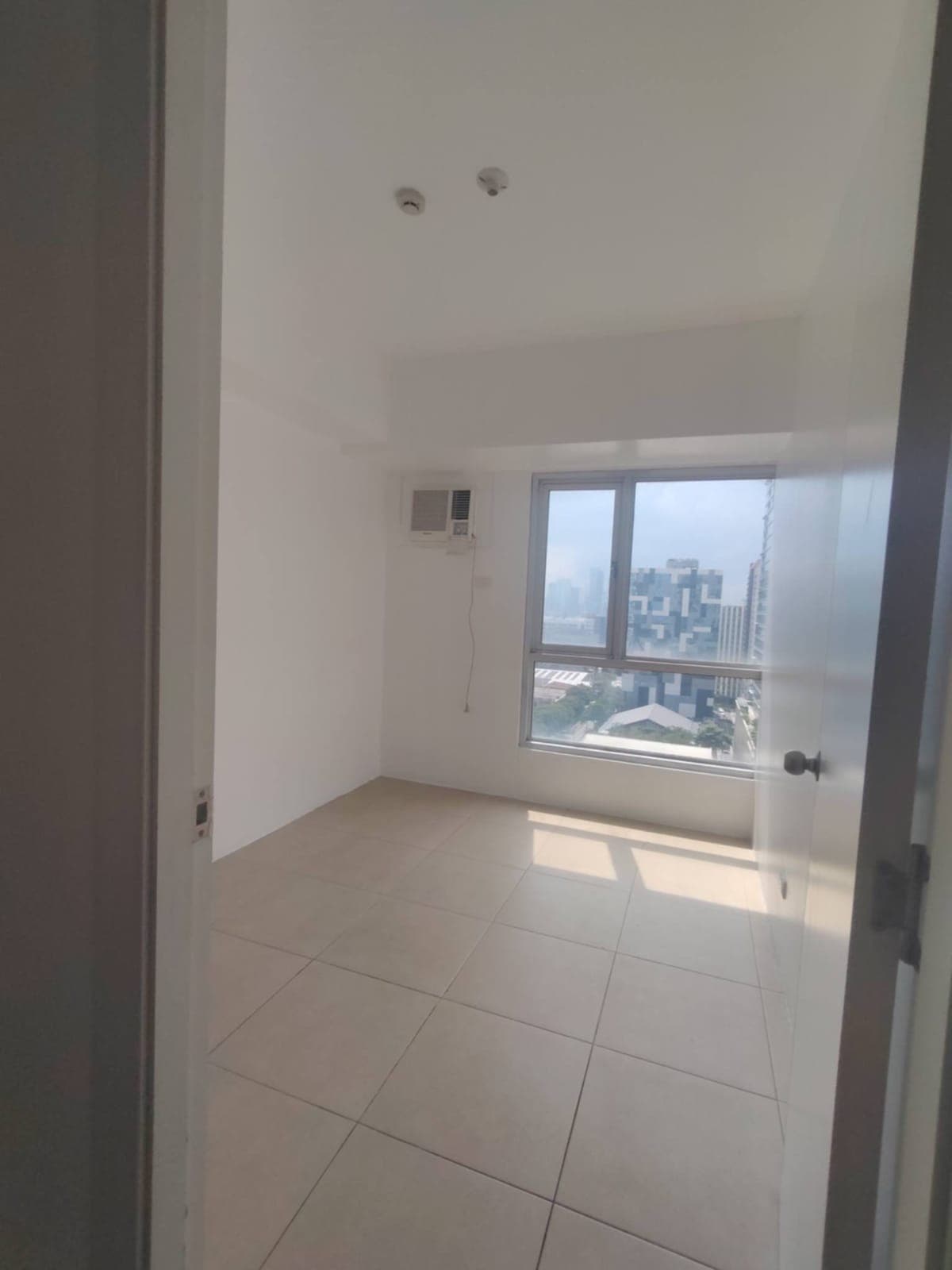 Horizon Homes Shangri La at The Fort - photo 18