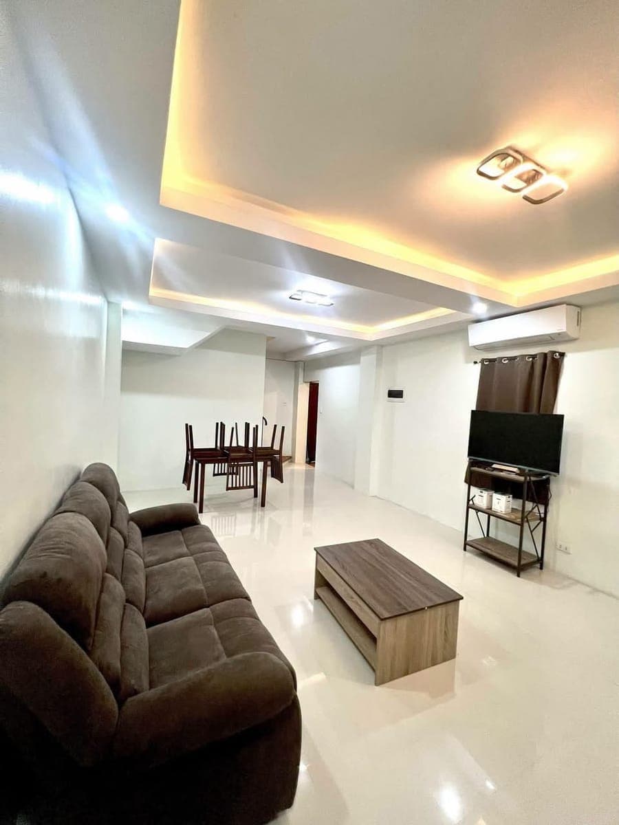 🏢 Modern 3-Storey 3BR House in Lahug – Perfect for the family! - photo 2
