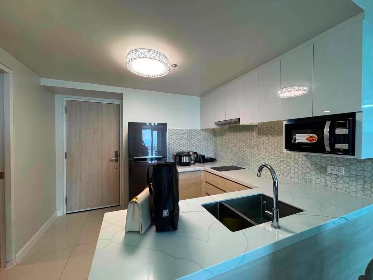 🏙️ FOR RENT: 2-Bedroom Unit at Mandani Bay Suites – Tower 1 - photo 2